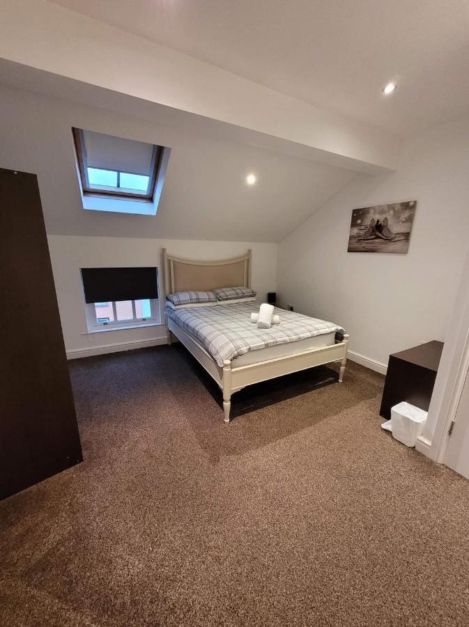 3 Laurel Court Villa อัลเวอร์สตัน ภายนอก รูปภาพ